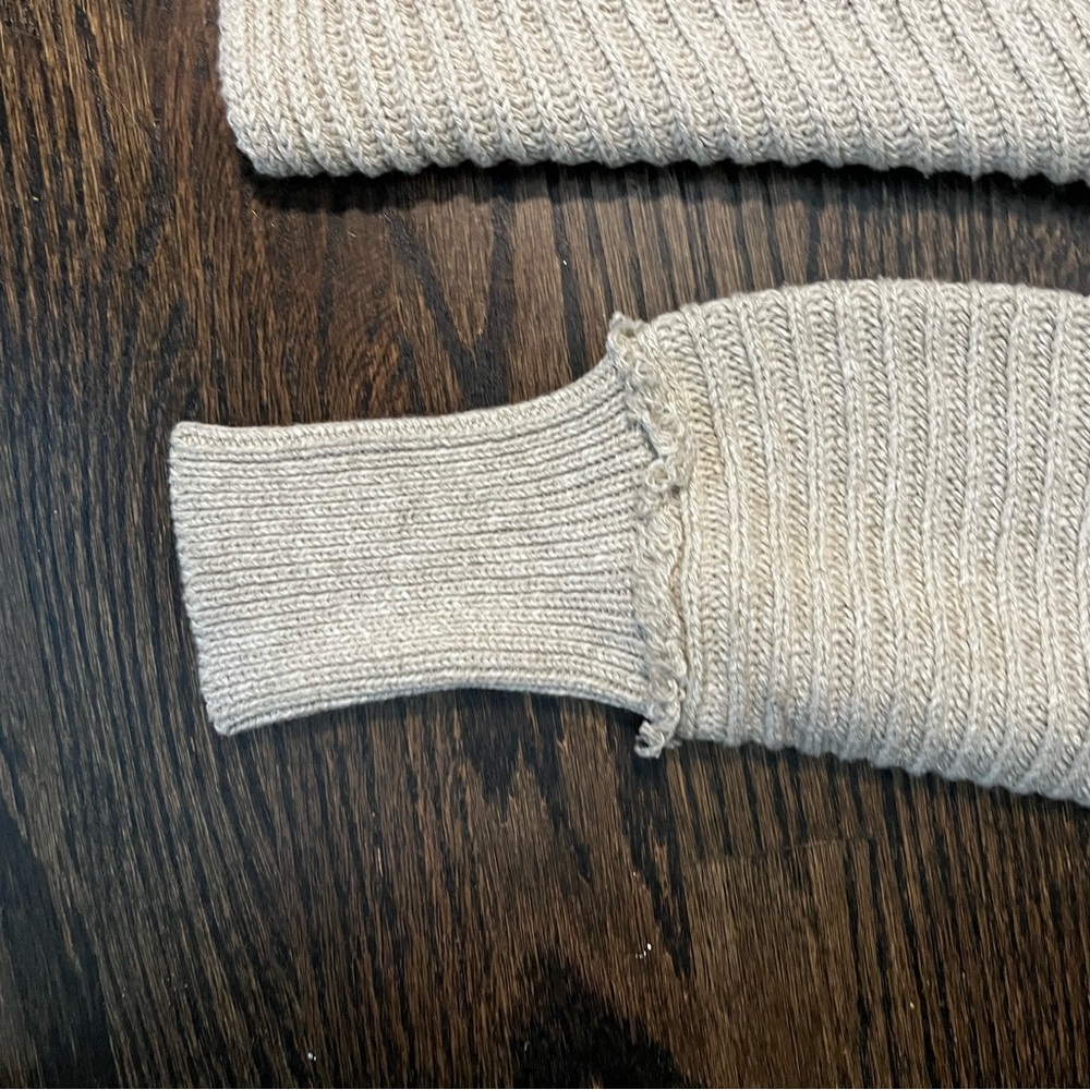 NWT Free People V-Neck Sweater - Picture 11 of 11